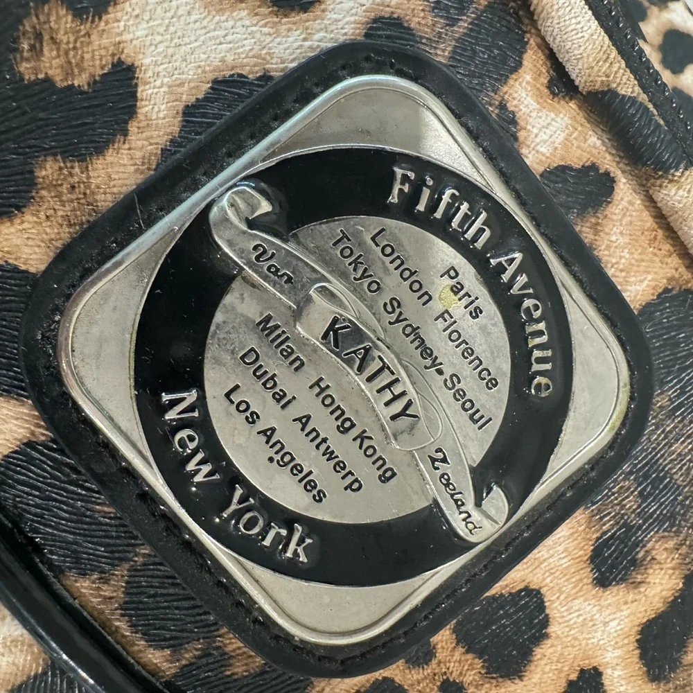 Kathy Van Zeeland Leopard Animal Print Duffle Travel Shoulder Weekender Purse XL - Picture 12 of 16